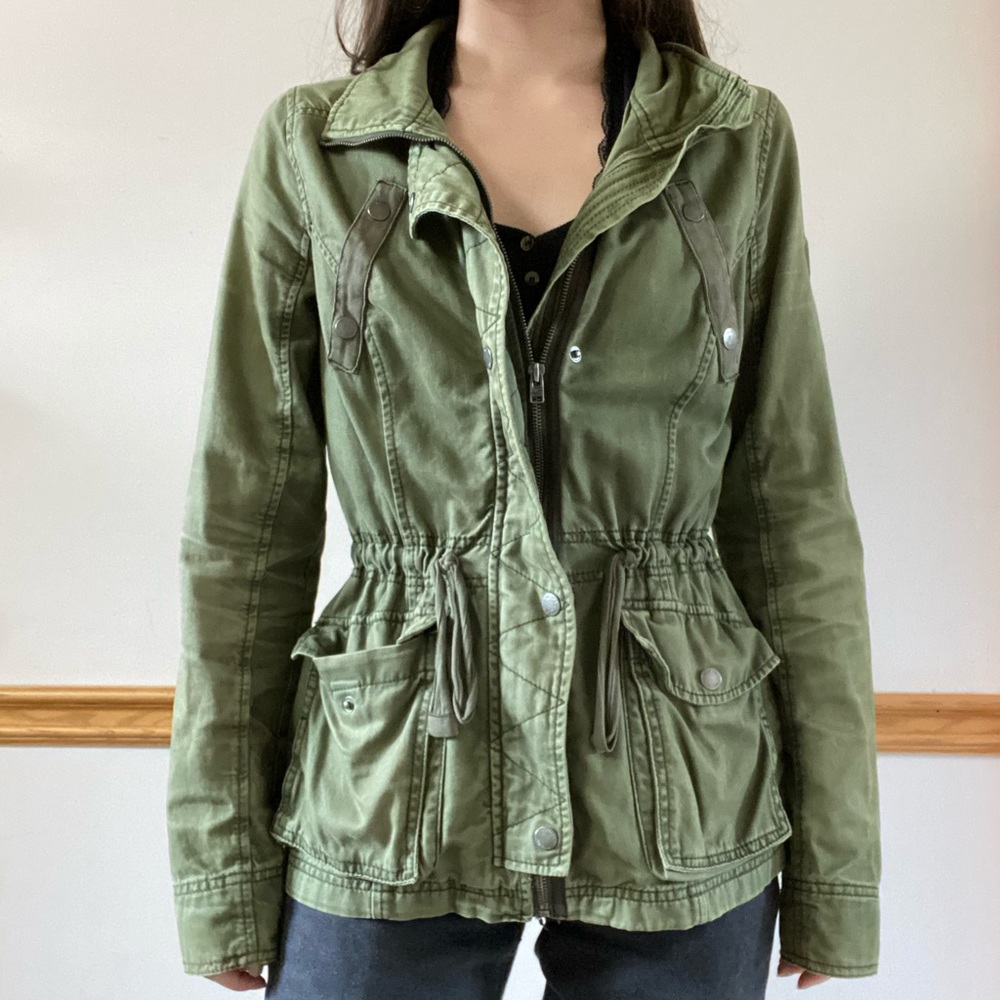 Green jacket - Picture 2 of 3